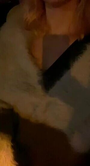 Day 23 of Nude Advent: inally driving home for Christmas