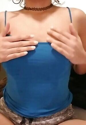 My tiny reveal with nipple clamps ❤