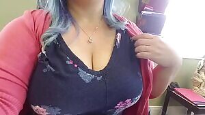 I think I have pretty pinchable nipples