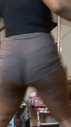Ebony Freaks Booty Homemade Twerking