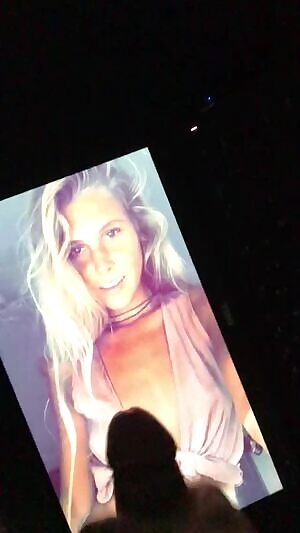 She had me leaking before I busted.