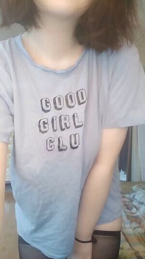 good girl here, hiya