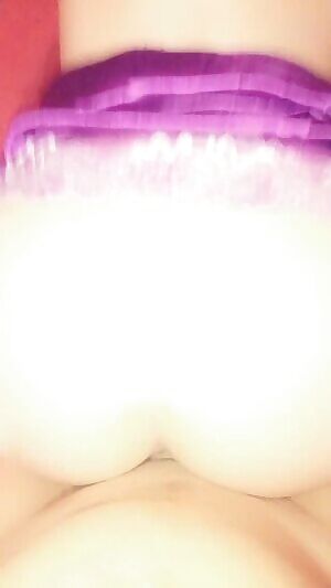 Mom of 3 31 year old 145lbs 5’6 trying to make a bun 🥰🥰🥰