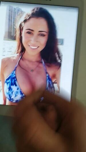 Tributing this hot girl 🥵