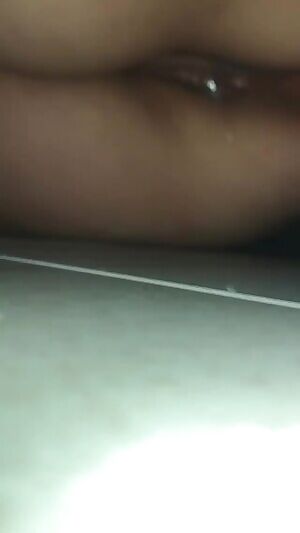 put a dildo in my ass for the first time 😇