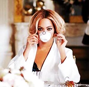 At the tab,e you notice Beyoncé staring at you while her husband blabs away. He excuses himself and you see her do this...