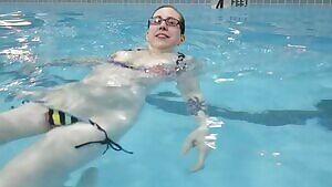 Showing off my butt in the hotel pool