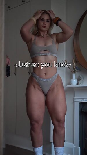 Thick Fit Ass Babe Legs