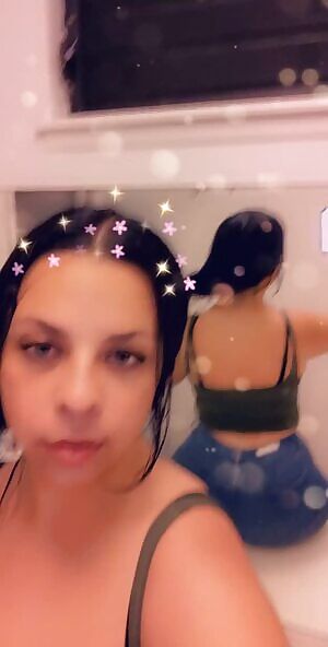 Let me sit on ur lap⌛️⏳