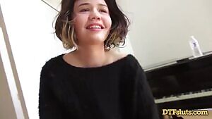 Yhivi's adorable blowjob