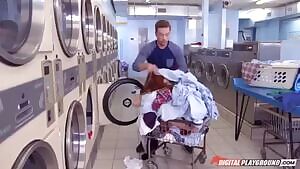 Lennox Luxe: Blow Dry