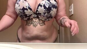 Just messing around in the bathroom at work 🥰