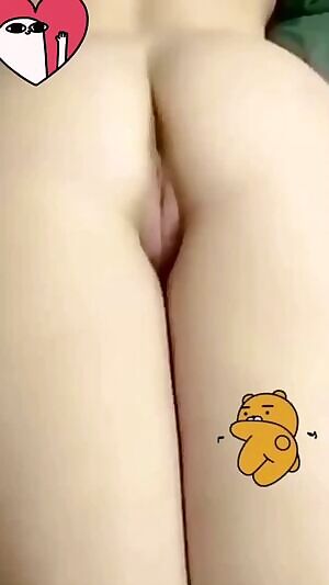 First gif showing my pussy and I’m very much anxious. Hope I won’t delete this one too soon! 😣