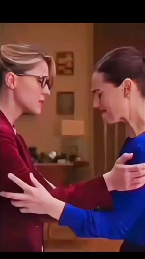 Lesbian Tongue Kissing Blonde Brunette Celebrity
