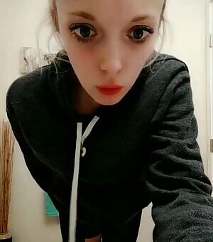 It's been a air while, so enjoy these bouncing breasts 😘