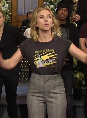Scarlett Johansson's lovely ass in SNL