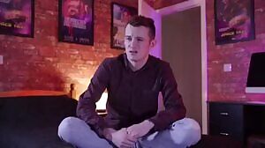 Fake Neighbourhood Date Night - with Princess Jasmine