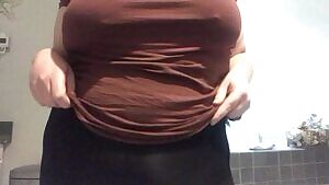 Someone said my boobs are starting to look perkier.... what do u guys think 🤔