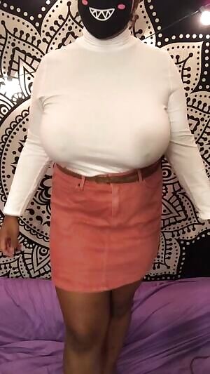 New sweater! What do you think? 🥰