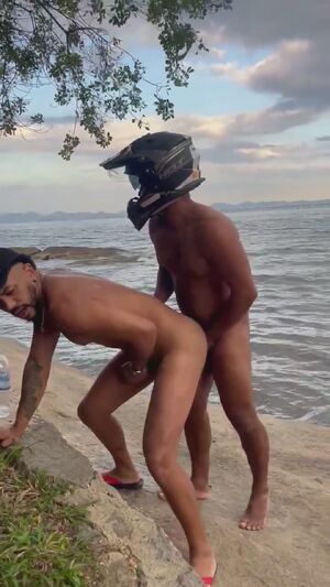 Gay Slut Anal Bareback Latino Outdoor