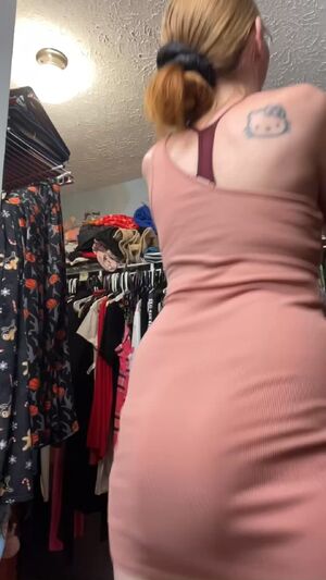 Natural Ass Dress Twerking