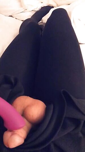 Who wants to keep me company while I’m stuck at work? 😔