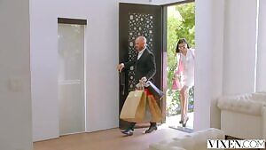 Scarlett Bloom - She's feeling kinky & has had her eye on her personal bodyguard