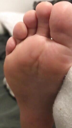 Everyone likes a good sock removal ☺️