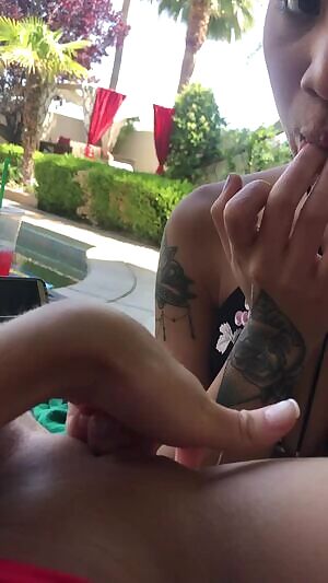 Honey Gold Getting a Pussy Eating Lesson from Megan Rain