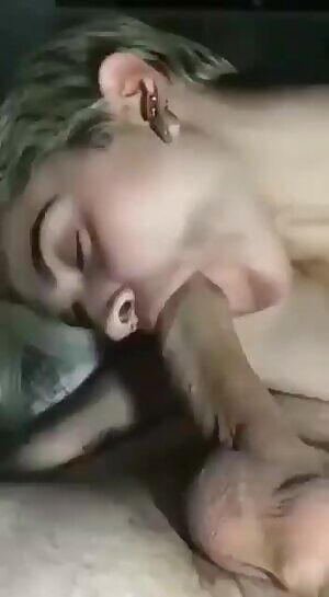 That tongue is a real pro