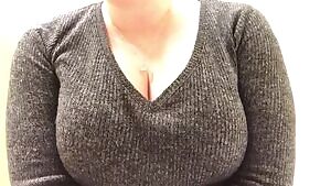 Hope y’all enjoy this Sunday titty drop 😘😘