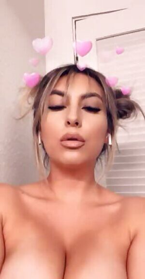 STAWG 😍 #BoobieTwosday