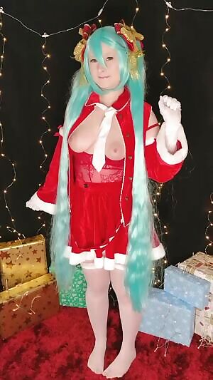 razouhime as christmas miku - boob jiggles