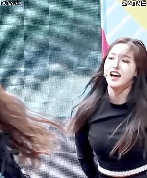 new bias from LOOΠΔ: Olivia Hye