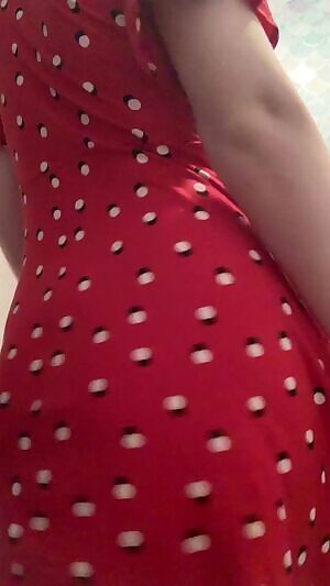 You guys liked the dress before! Hope it’ll be as well liked again 😂