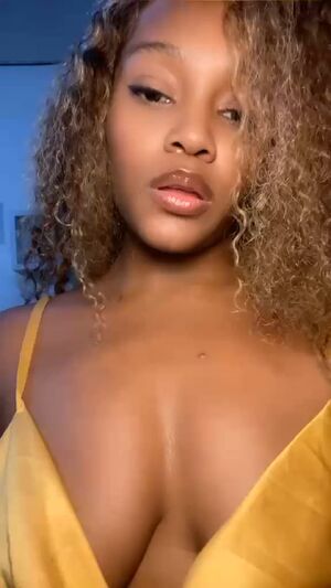 Thick Booty Transwoman Blonde Boobs Dildo