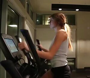 showing off tits while working out