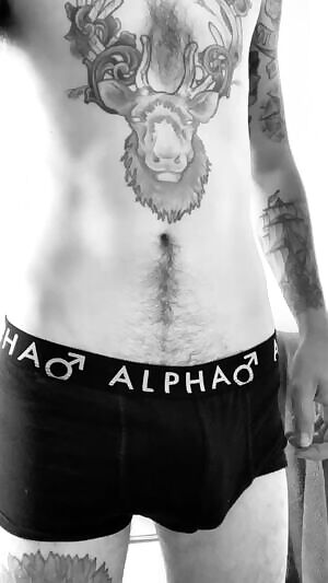 No better way to celebrate Easter than to pull ya cock out right? 💦