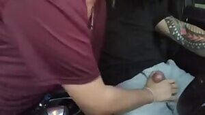 Hottie Teen Blowjob in the Car