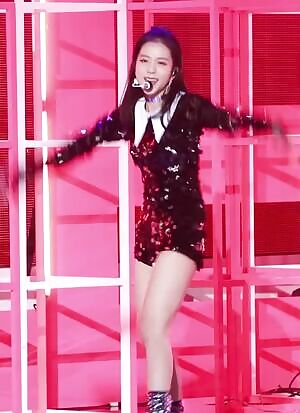 BlackPink - Jisoo: Stunning Legs + Attitude Featuring Jennie