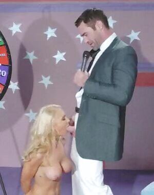 I bet... She will be winning this blowjob contest 😍😜