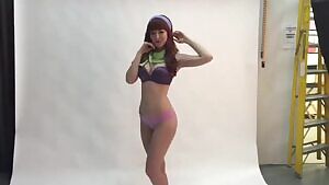 This Daphne cosplayer really made me cum