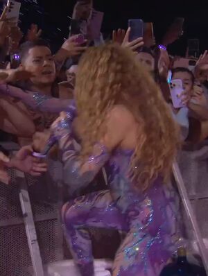 Indian Celebrity NSFW Ass Sexy Shakira
