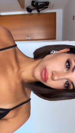 Short Hair Chicks Amateur BDSM Babe