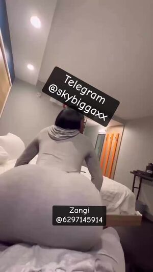 Transdom Amateur Ass Big Tits NSFW