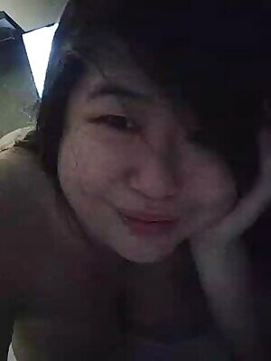 Travelling solo, on all fours x