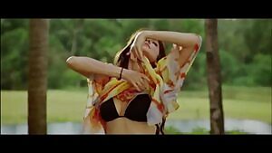 Seeing Anushka Sharma in this sexy bikini gets me going