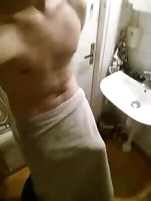 My big stupid cock gets in the way of a reveal 😡