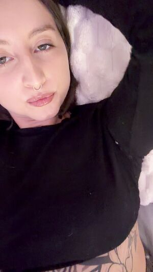 Hidden Strapon Beta Domme Femdom Goddess