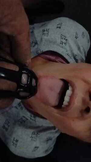 Chastity Blowjob Pussy